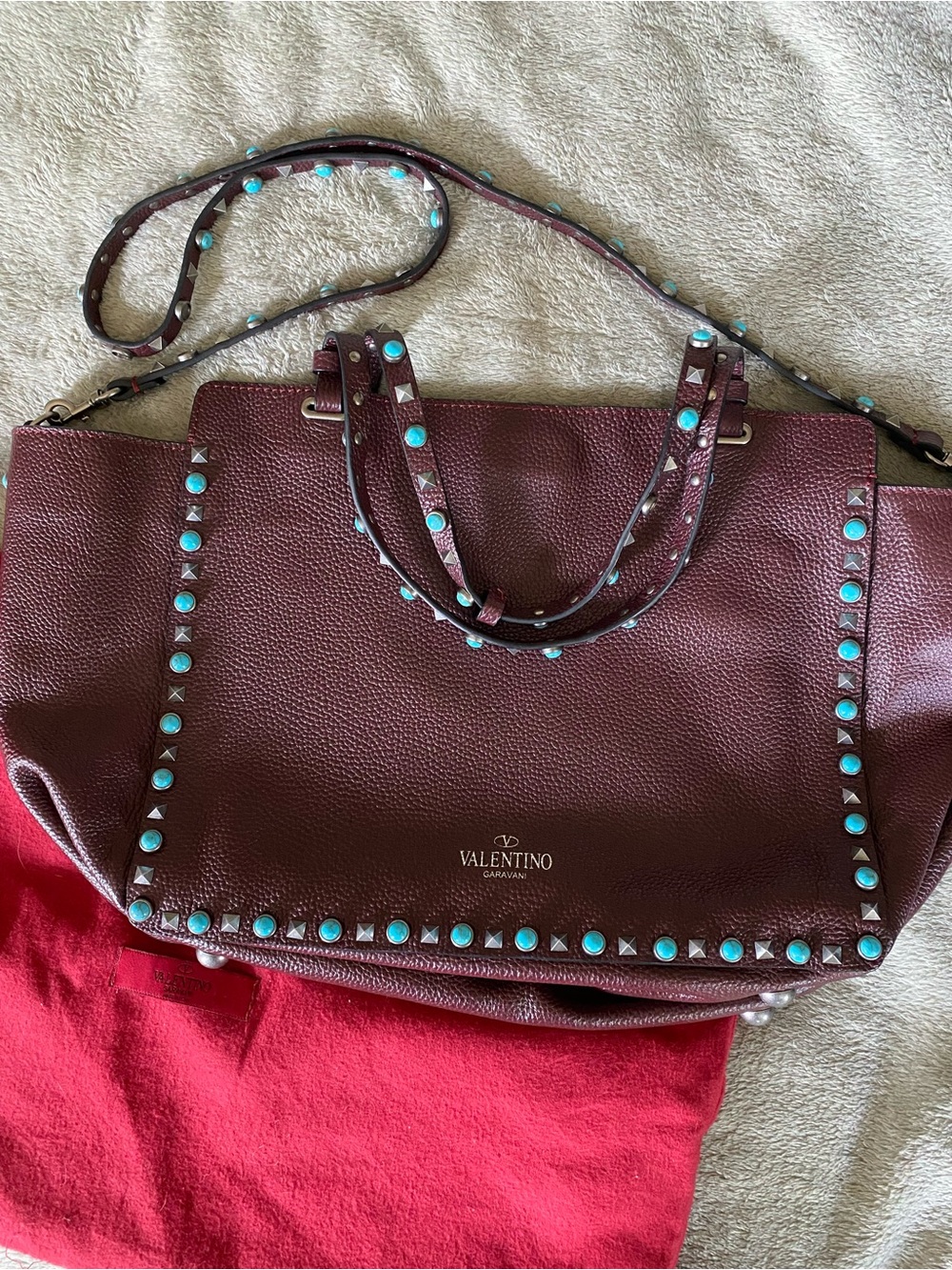 VALENTINO GARAVANI Medium Rockstud Tote Bag Burgundy